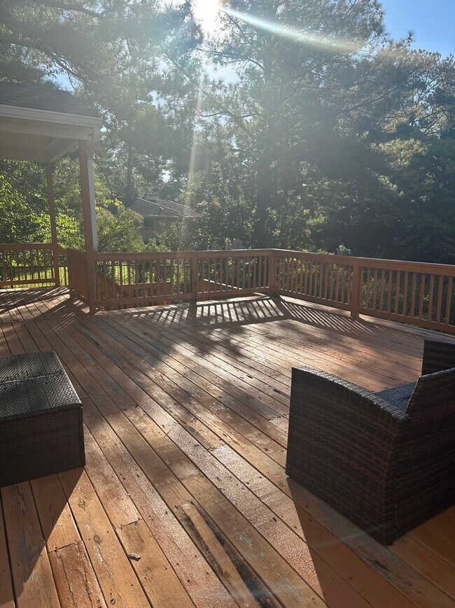 Building Photo - Ingleside