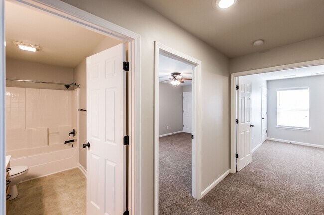 Building Photo - 133 Cabin Branch Cir