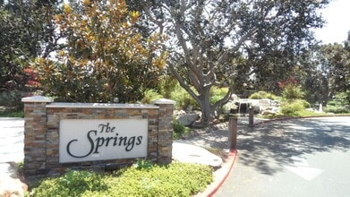 Building Photo - 172 Streamwood