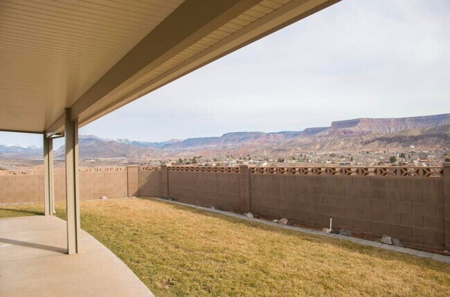 Building Photo - Beautiful 3 Bedroom, 2 bathroom Home in Hu...