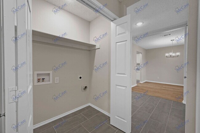 Building Photo - 1501 Sunny Meadow Rd
