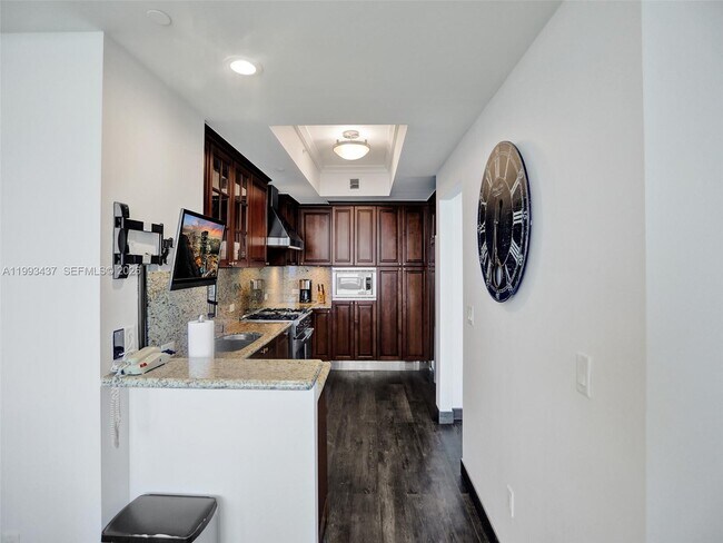 Building Photo - 17875 Collins Ave