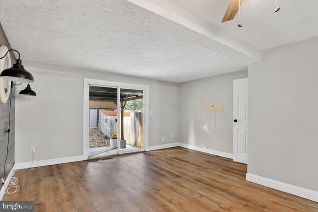 Building Photo - 3 Verity Ct