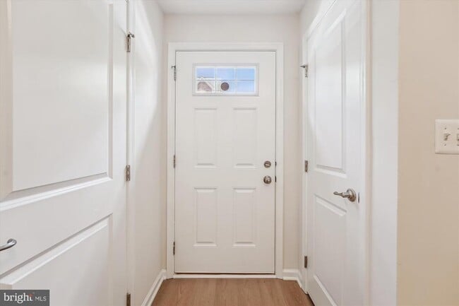 Building Photo - 5313 Smith's Cv Ln