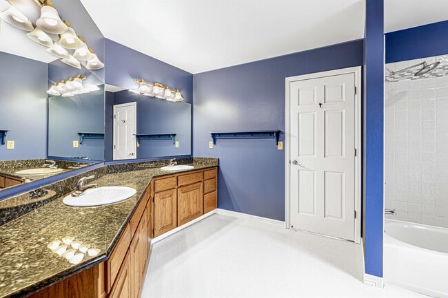 Building Photo - 5811 124th Ct NE