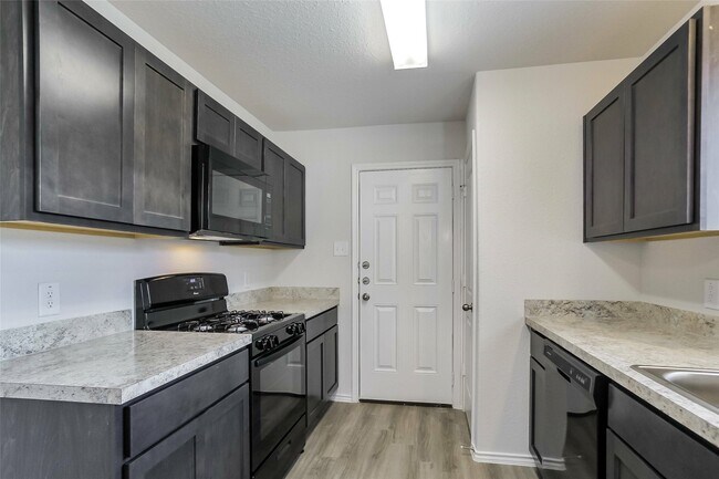 Building Photo - 22395 Dominguez Dr