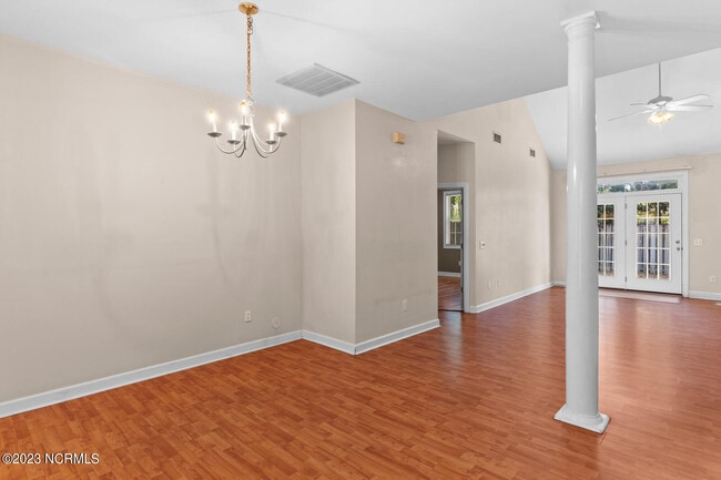 Building Photo - 5006 Carleton Dr