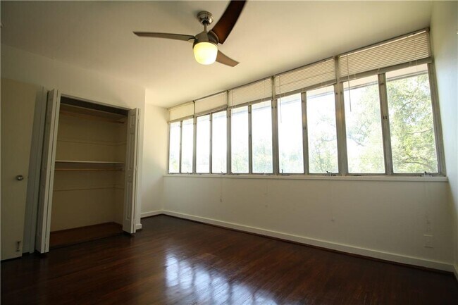 Building Photo - 2410 Pemberton Pkwy
