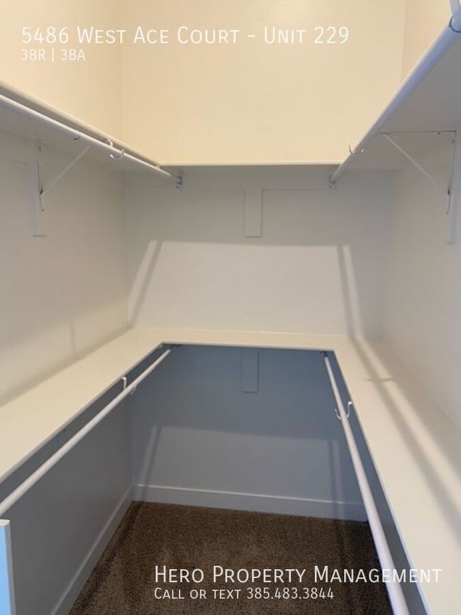 Building Photo - 5486 Ace Ct