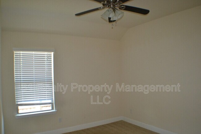 Building Photo - 4036 Eric Dr