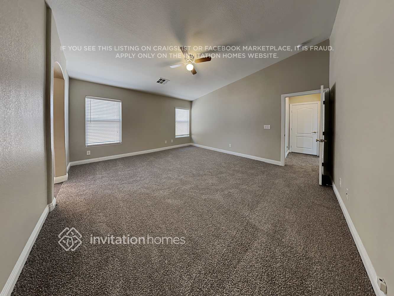 Building Photo - 6067 Camden Cove St