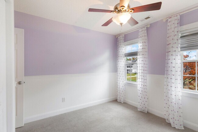 Building Photo - Farmhouse-Style Home Minutes from the Water | No HOA