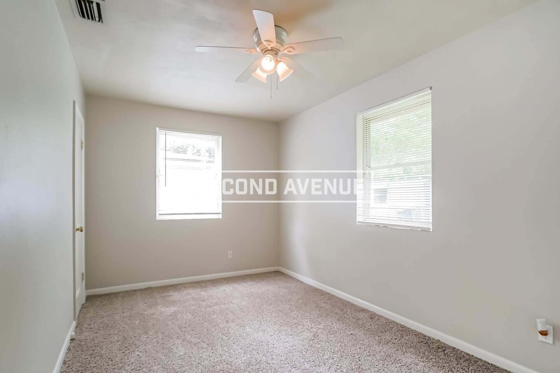 Building Photo - 835 Gates St