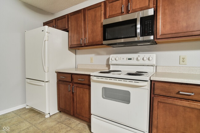 Building Photo - 14169 Clapboard Dr