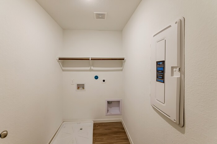 Building Photo - 5707 Finely Run St