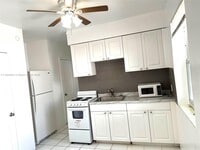 Building Photo - 1931 Jefferson St