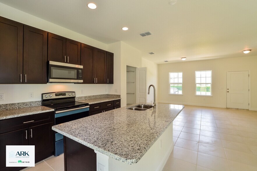 Building Photo - 16673 SW 21st Cir