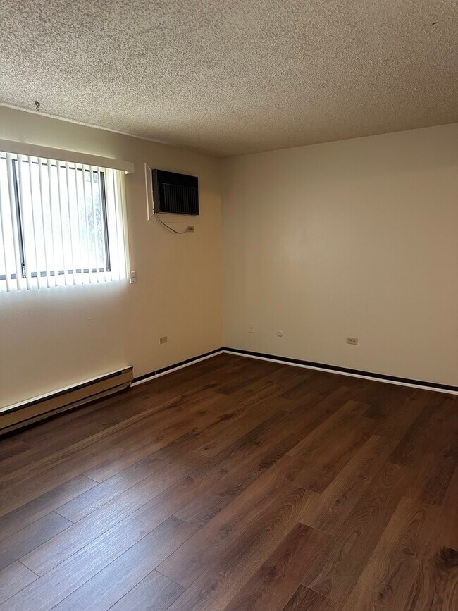 Building Photo - 1473 Rock Run Dr
