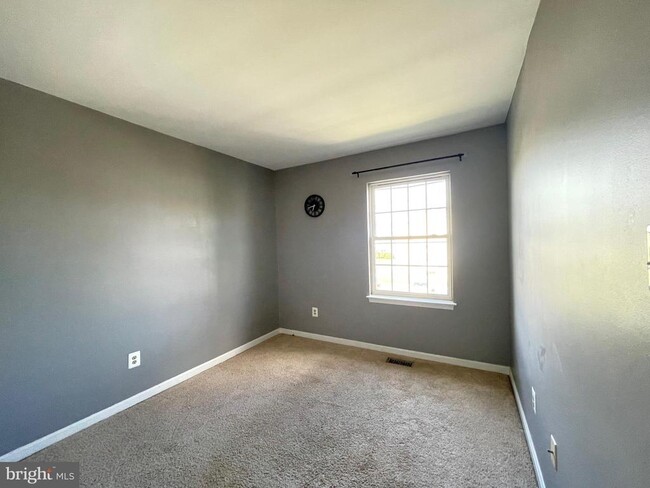 Building Photo - 17929 Milroy Dr