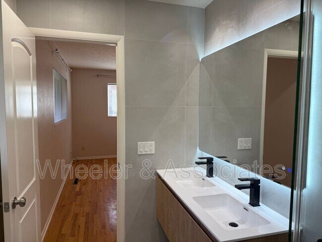 Building Photo - 4131 S Fortuna Way