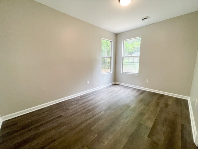 Building Photo - 437 Kingshead Ct