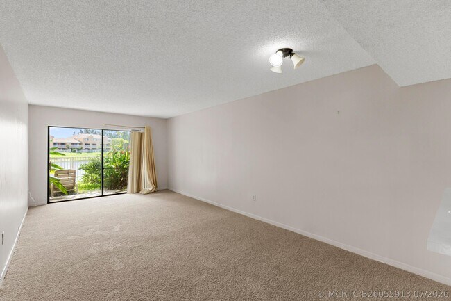 Building Photo - 5200 NW 31st Ave