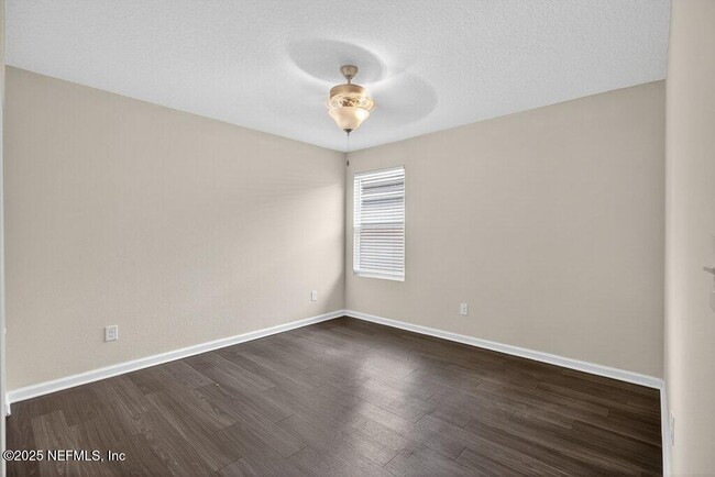 Building Photo - 8387 Cape Fox Dr