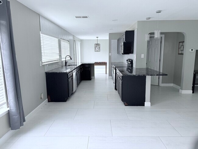 Building Photo - 1037 Boxer Pass Dr