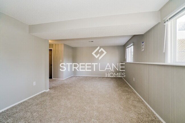 Building Photo - Spacious 4 bedroom home in Columbus!