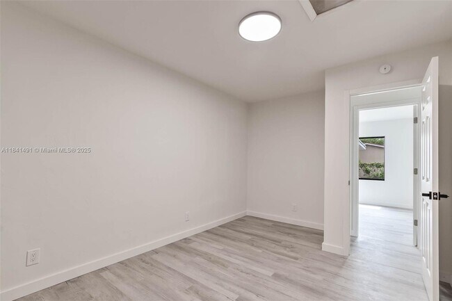 Building Photo - 25 NW 78th St