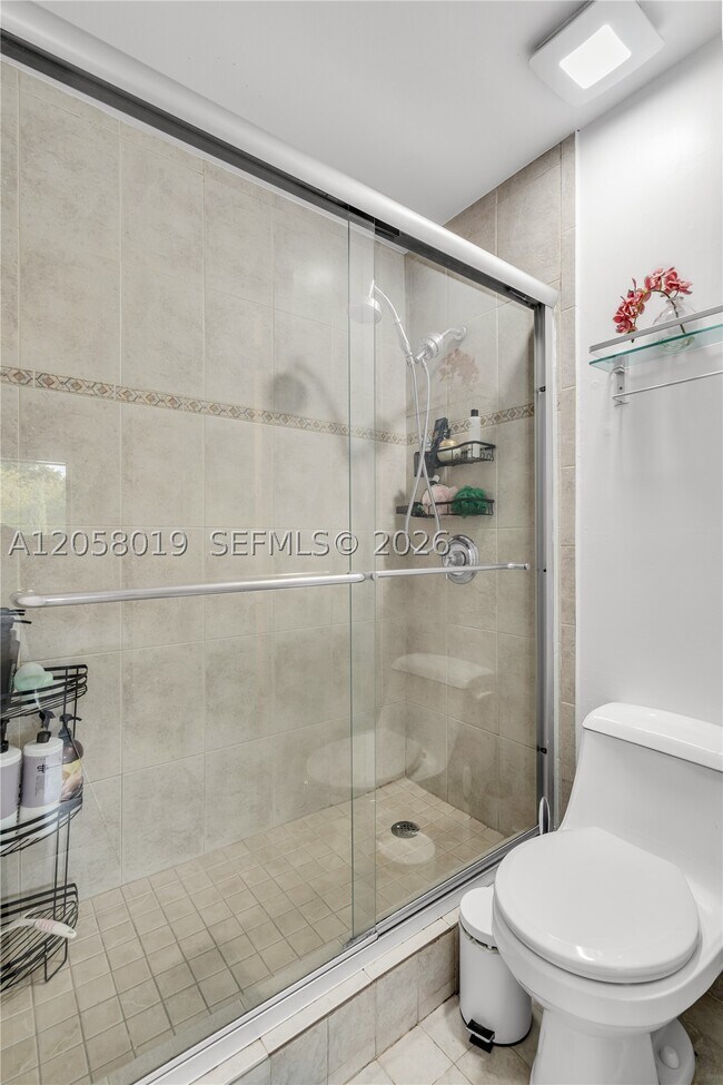 Building Photo - 6201 SW 138th Ct