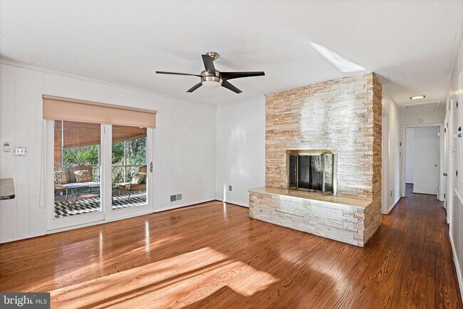 Building Photo - 1126 Ormond Ct