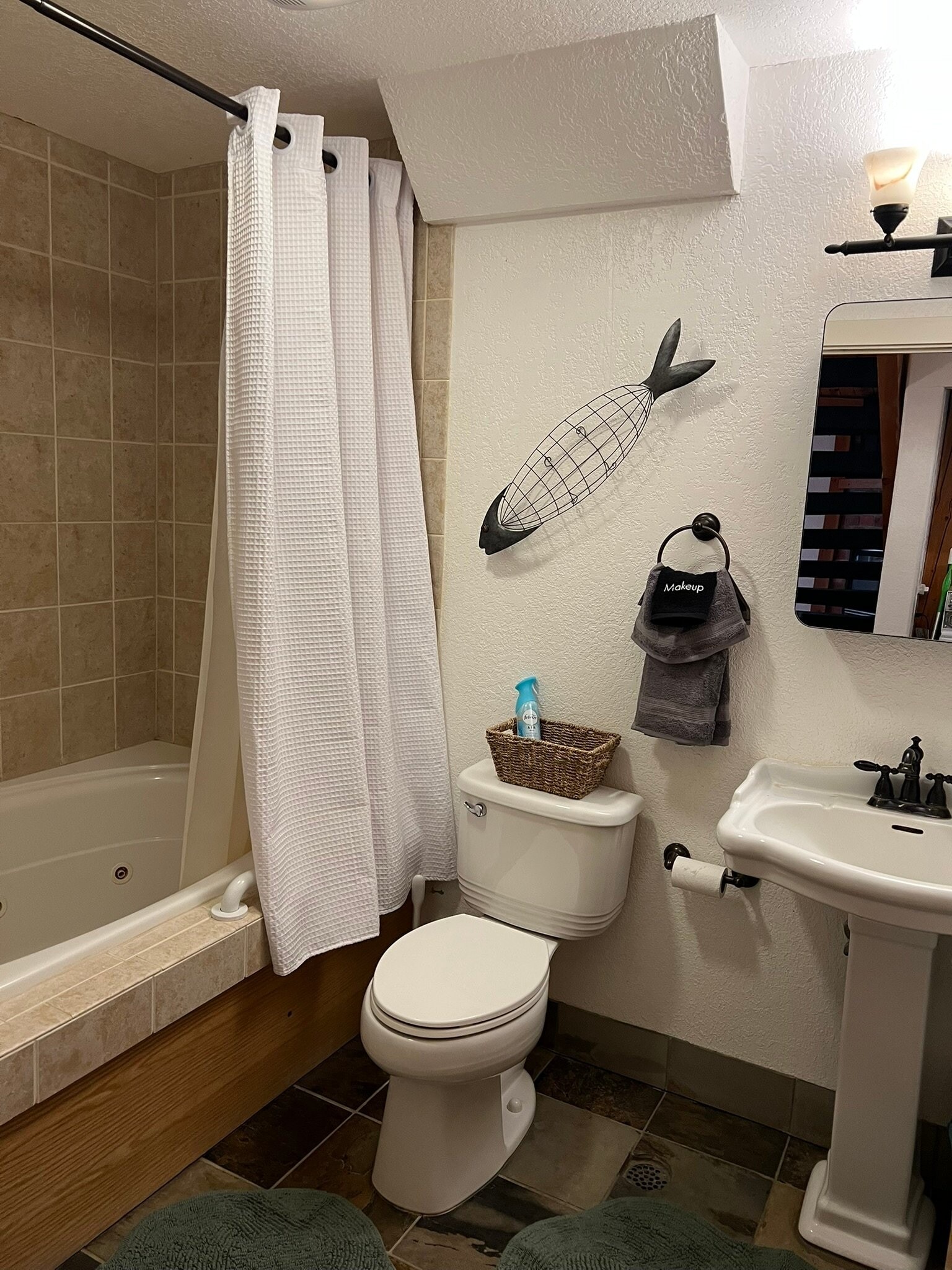 Building Photo - 2330 N Cotswald Cir