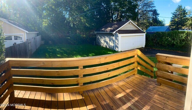 Building Photo - 16 Norwood Ct