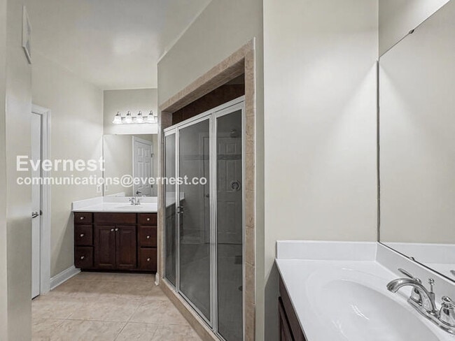 Building Photo - 1313 Cheswick Ln