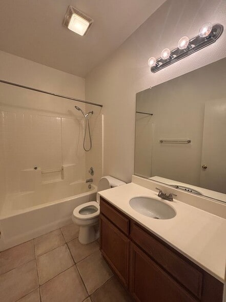 Building Photo - 3331 Night Bloom Ln