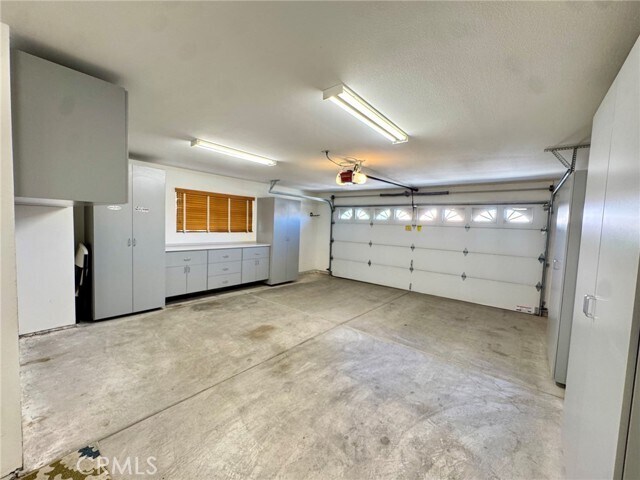 Building Photo - 18015 Wildwood Dr