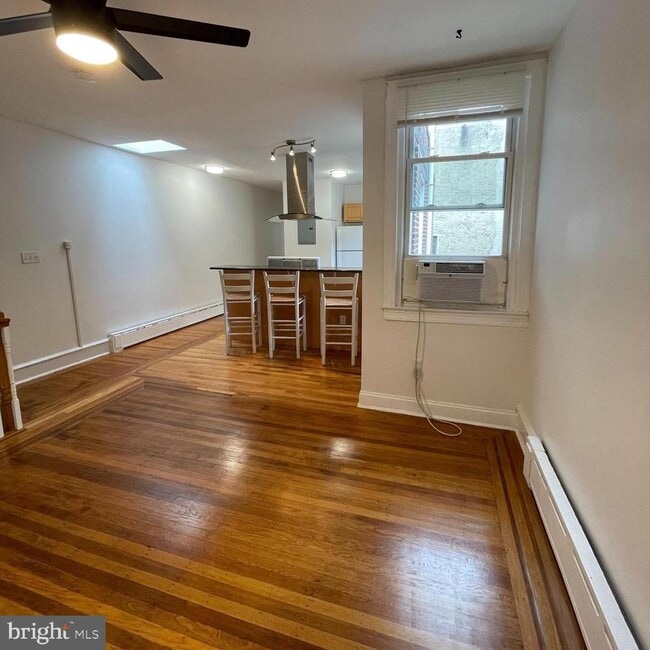 Building Photo - 641 Bainbridge St