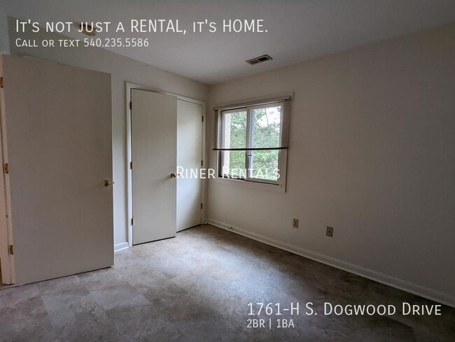 Building Photo - 1761-H S Dogwood Dr