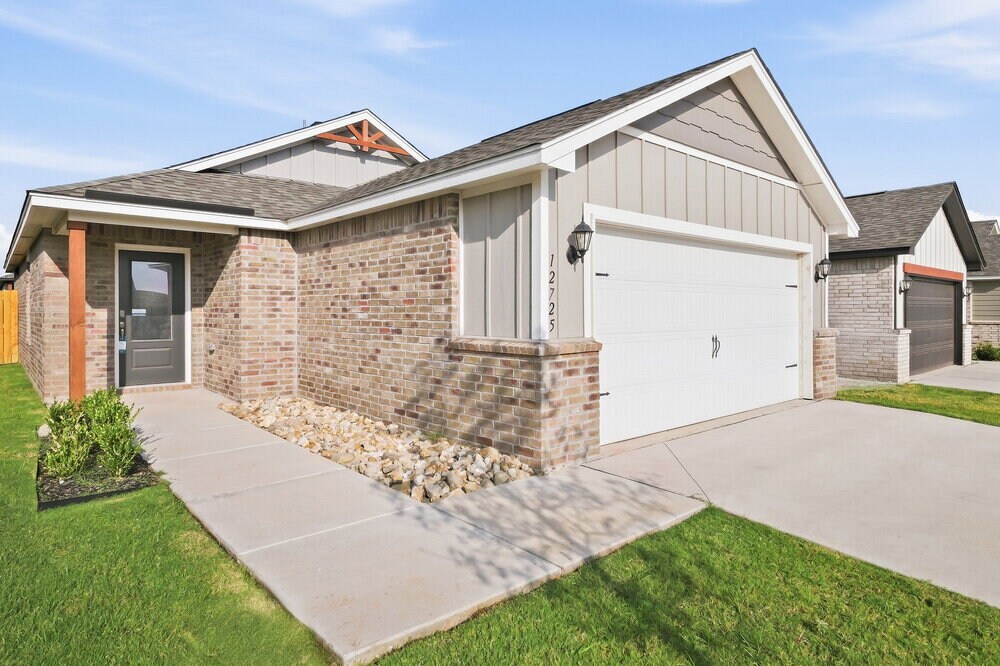 Building Photo - 12725 Carrara Ln