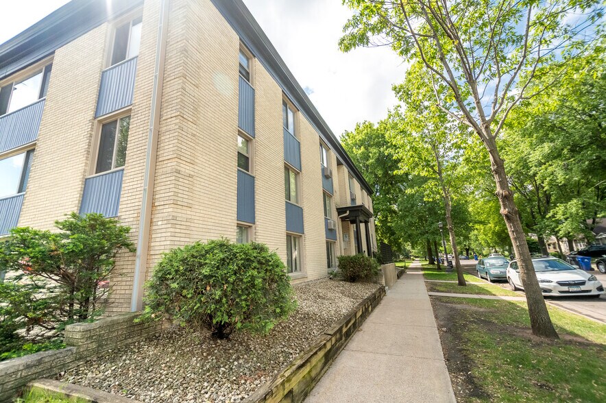 St. Clair Commons 1304 1304 St Clair Ave Saint Paul MN 55105