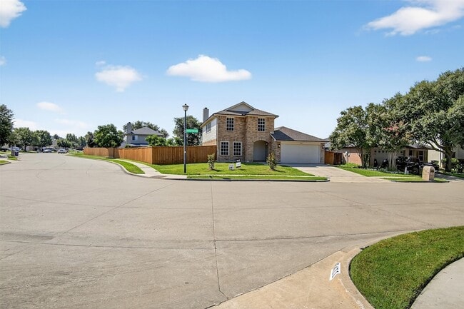 Building Photo - 8412 Widgeon Way