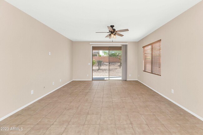 Building Photo - 40291 N La Cantera Dr