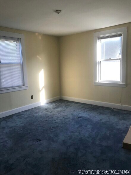 Building Photo - 20R Winship St