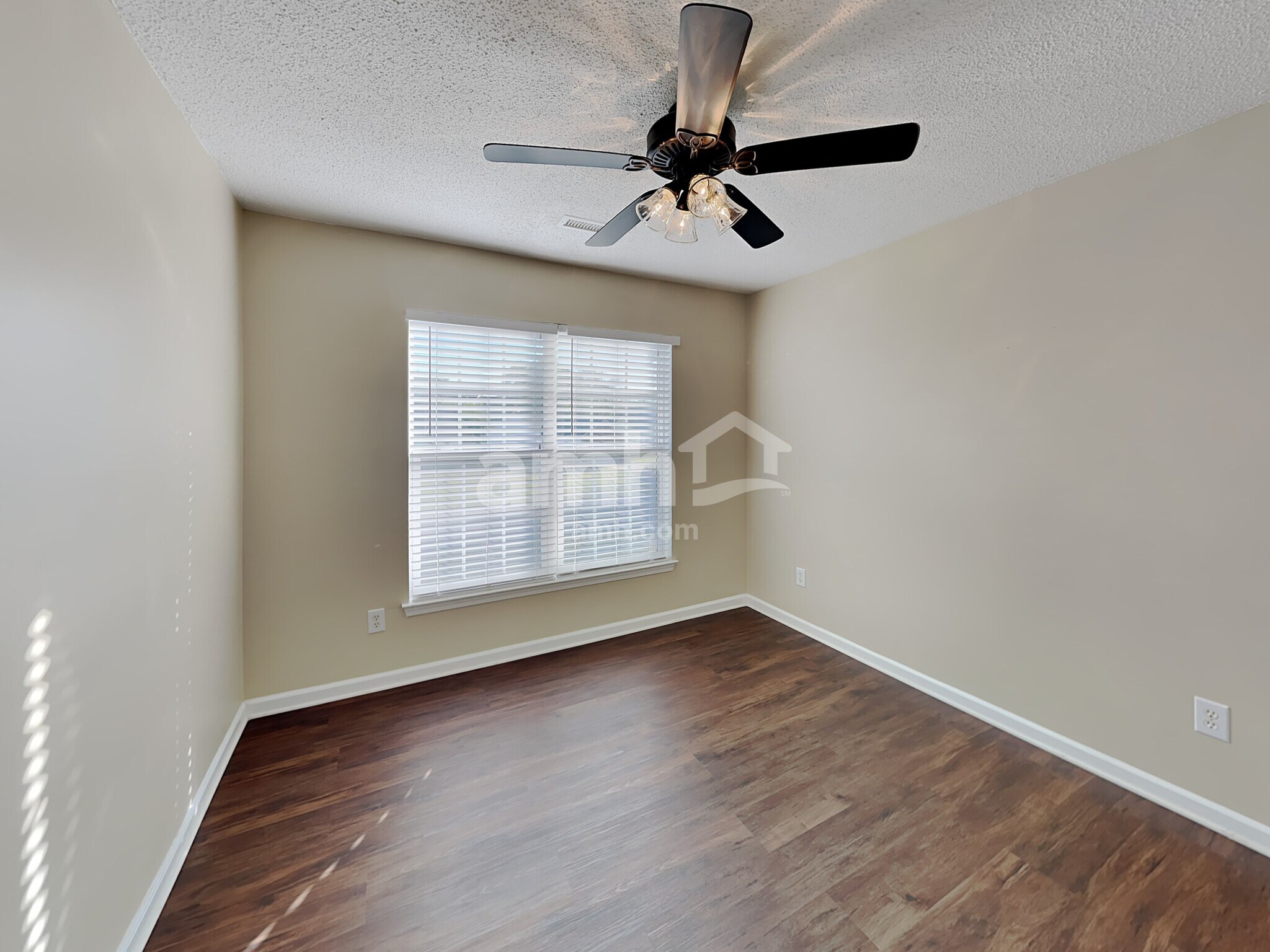 Building Photo - 1079 Chapel Creek Rd