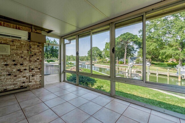 Building Photo - 2406 Jib Cir