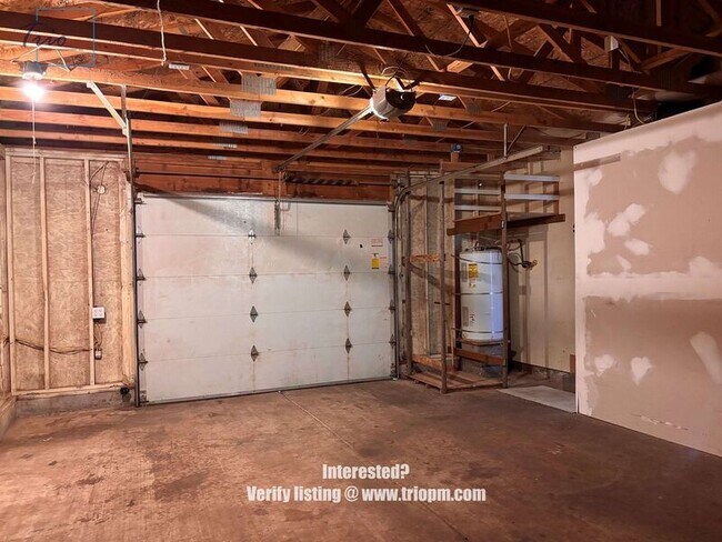 Building Photo - 580 N 51st St