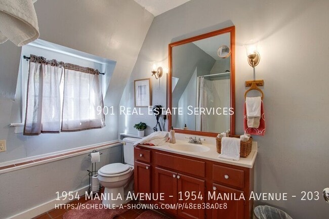 Building Photo - 1954 Manila Ave