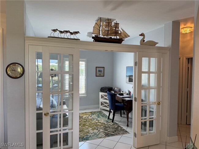 Building Photo - 1420 Sweetwater Cove