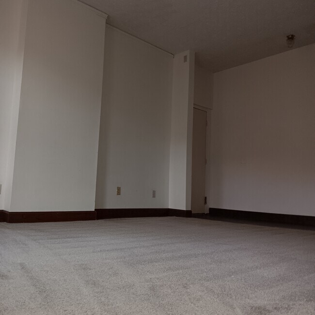 Building Photo - 2148 Auburn Ave